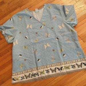 HQ butterfly scrub top